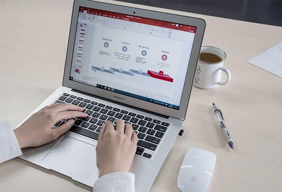 5月，你的工資卡里或?qū)⒍嘁还P錢(qián)